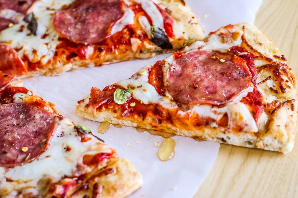 Photo of honey and salami pizza
